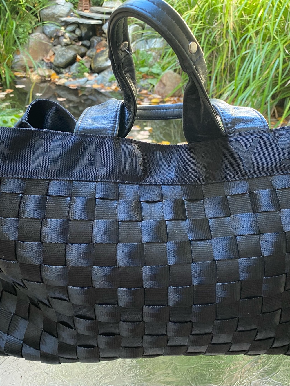 Harveys Black Medium Madison Carry-All Bag